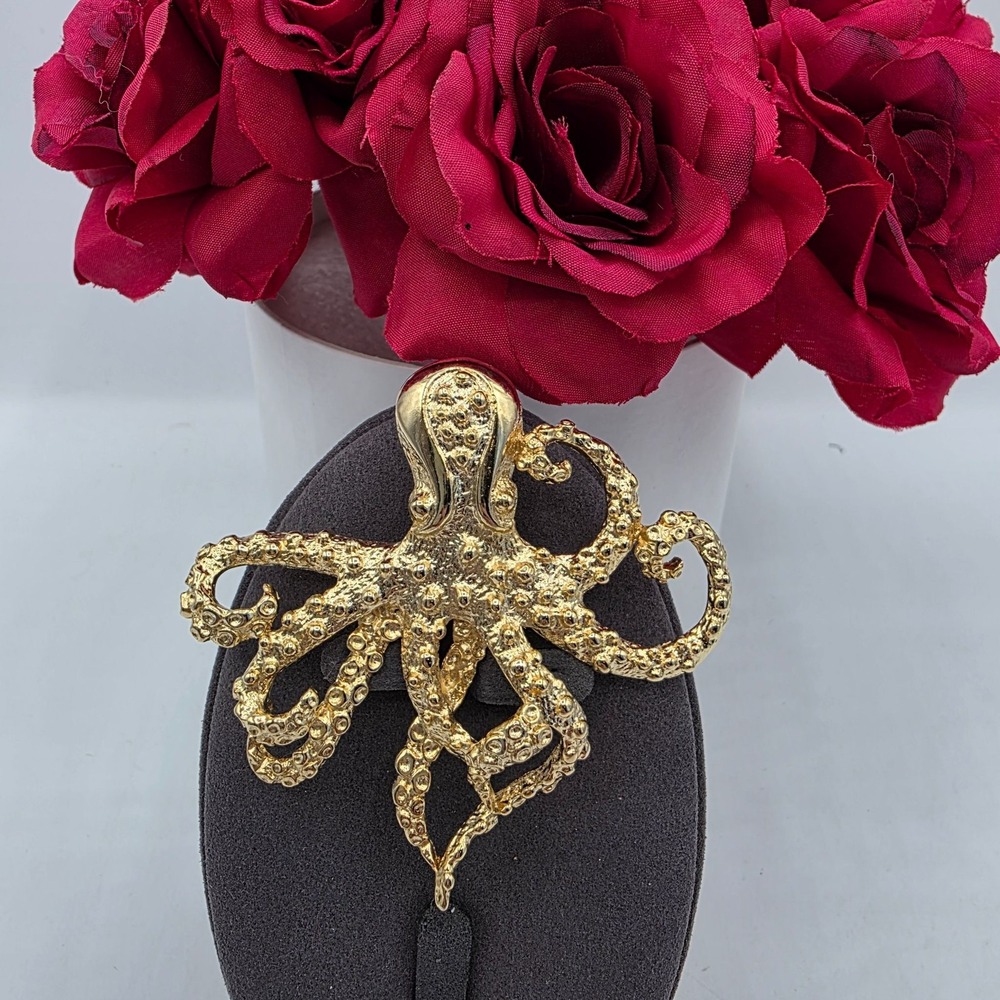 JJ Gold Tone Octopus Brooch Pin Nautical Ocean Marine Animal Jewelry‎ Artwear